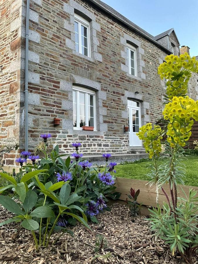 Maison De La Besliere Meuble De Tourisme 2 Etoiles Folligny Bagian luar foto
